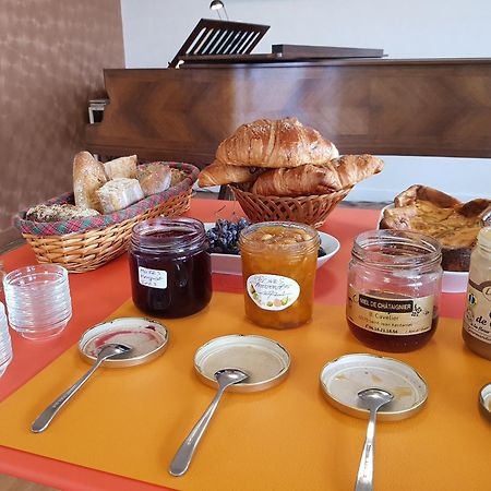 Les Balcons Du Tregor Bed & Breakfast Ланьон Екстериор снимка